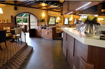 Хотел Slovenska Bistrica 3